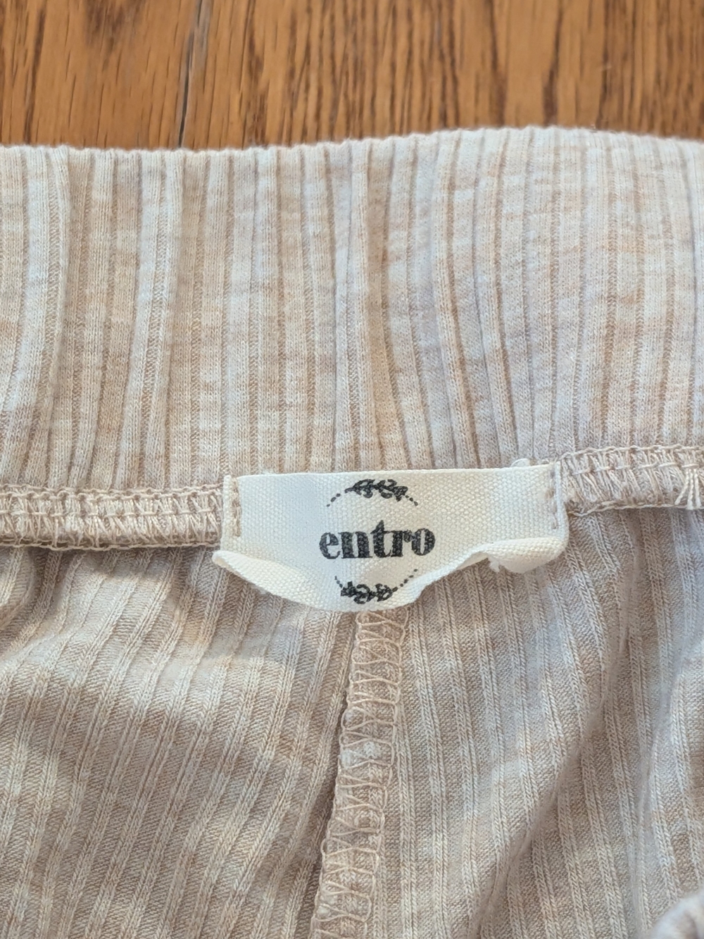 Entro Beige Ribbed Knit High Rise Drawstring Lounge Shorts - Picture 4 of 11